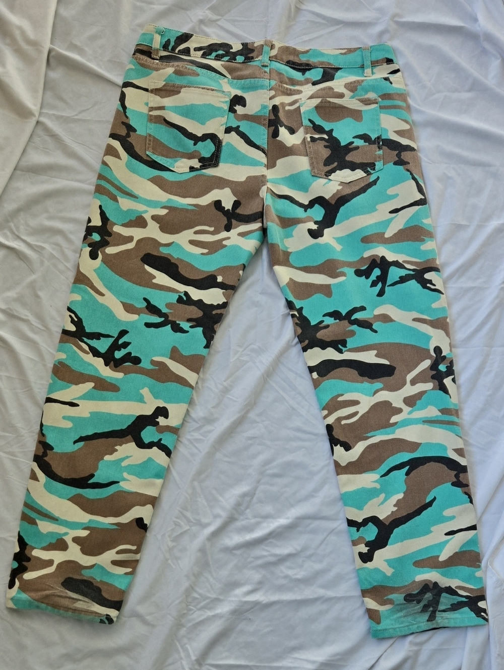 Men's Cool Unusual Turquoise Colored Camo Jeans W38 L29.5/30 100% Cotton. - Picture 4 of 7